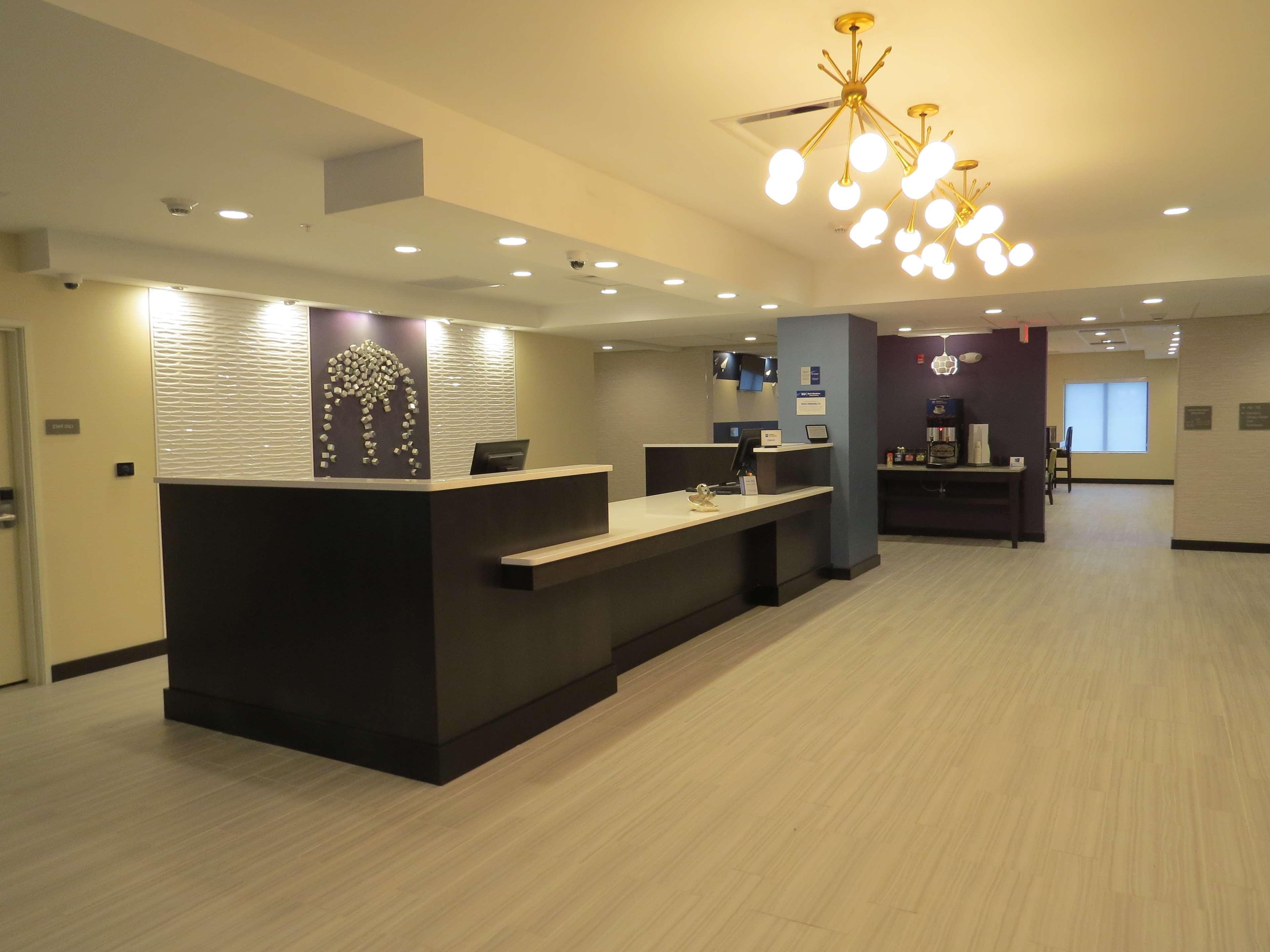 Best Western Plus Midwest Inn Omaha Exterior photo
