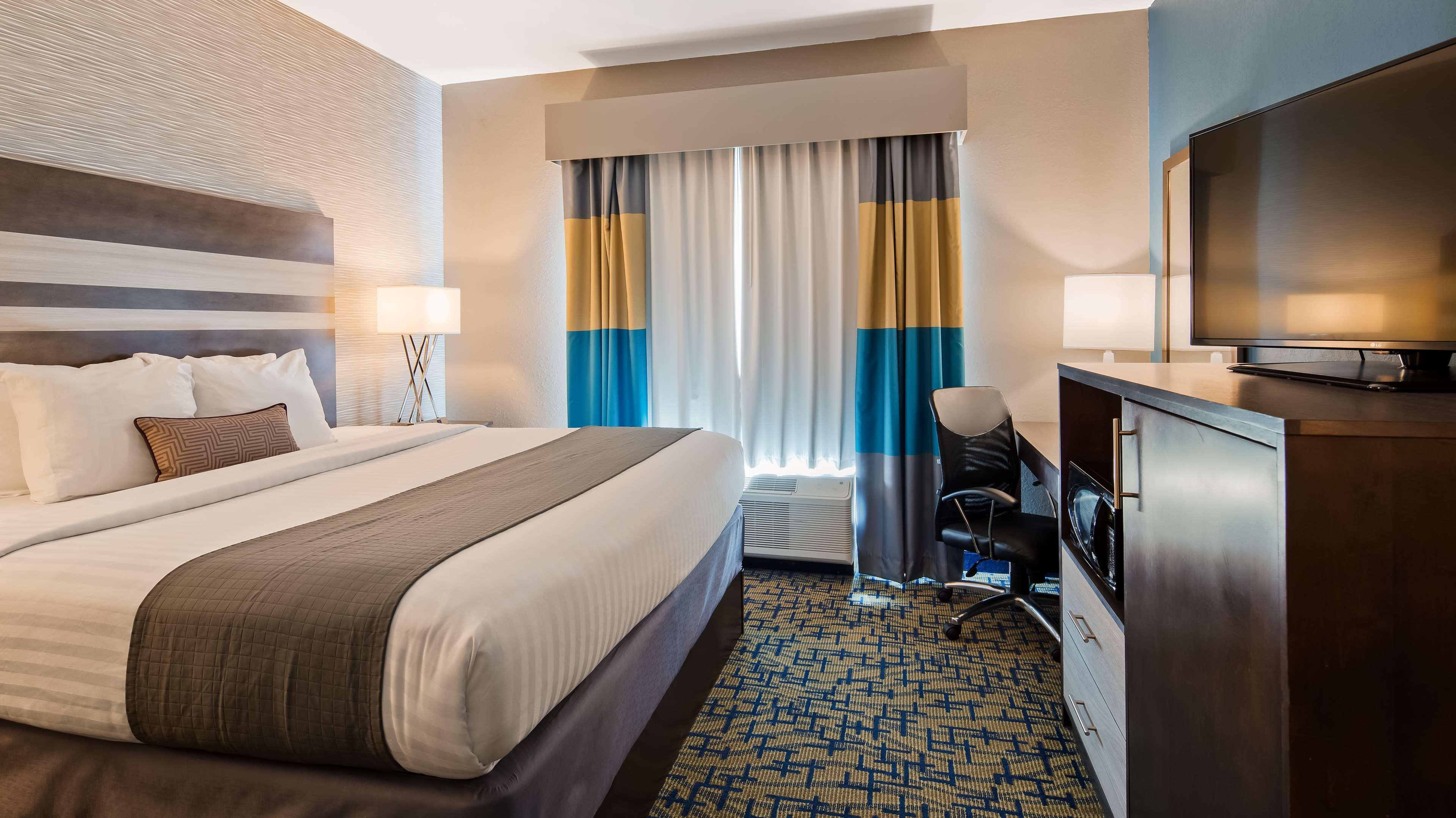Best Western Plus Midwest Inn Omaha Exterior photo