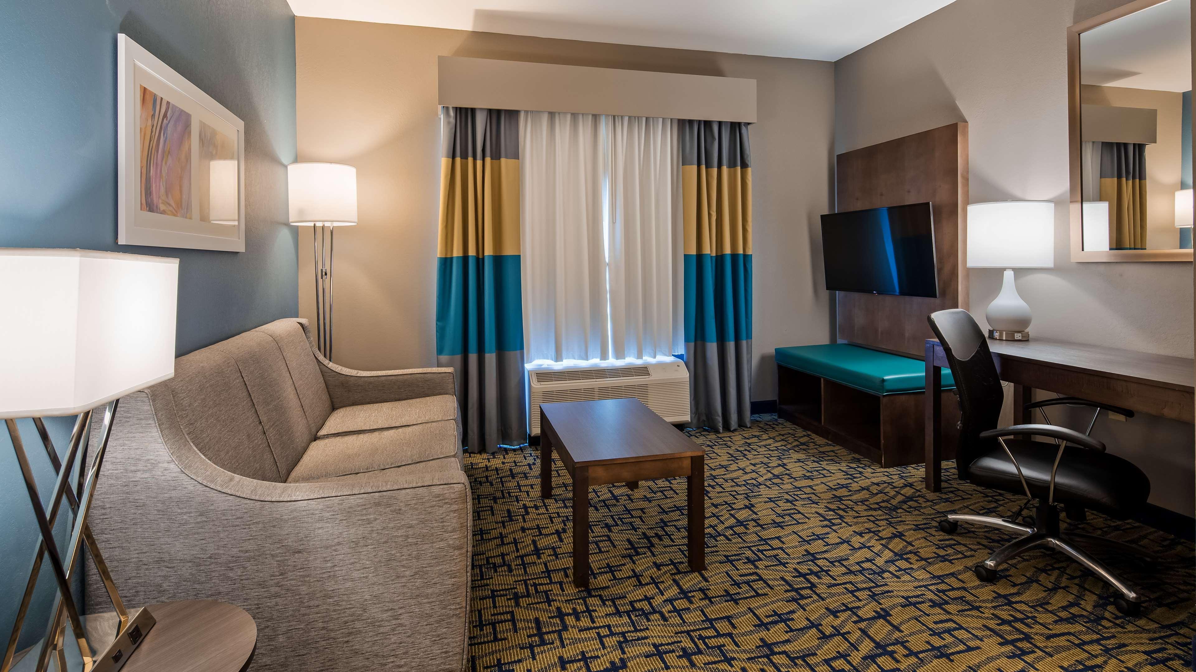 Best Western Plus Midwest Inn Omaha Exterior photo