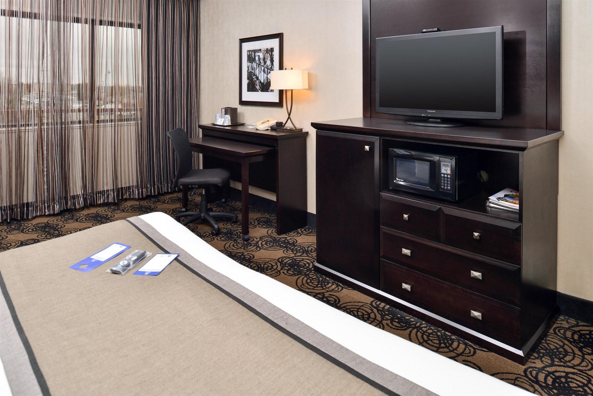 Best Western Plus Midwest Inn Omaha Exterior photo